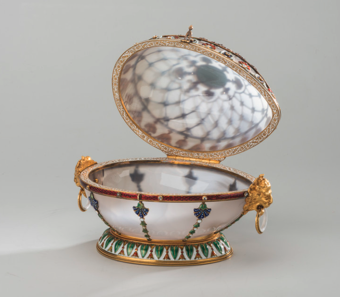 Uovo sul cocchio con cherubino Fabergé