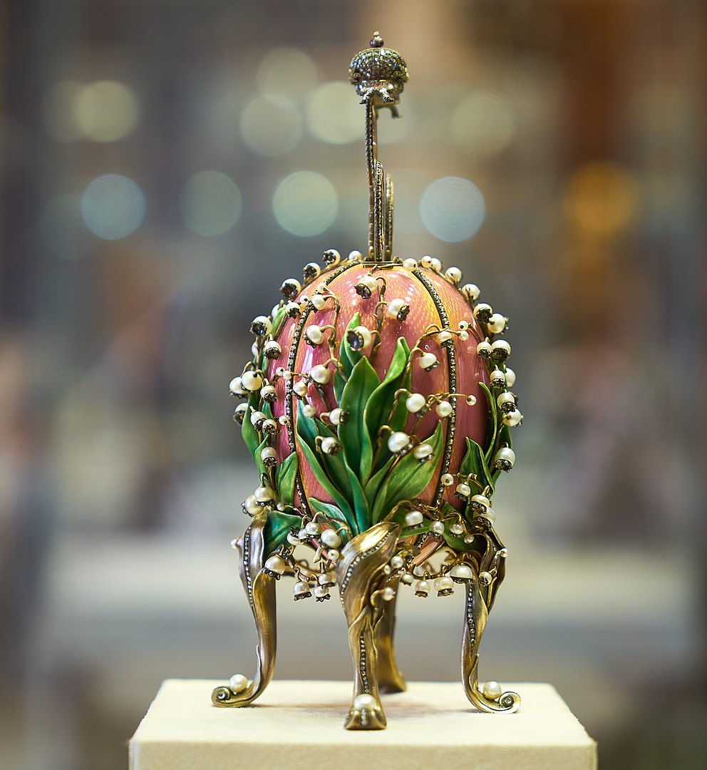 Uovo sul cocchio con cherubino Fabergé